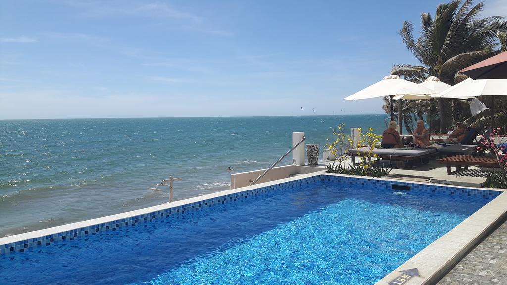 Ocean Front Hotel Phan Thiet Exterior photo